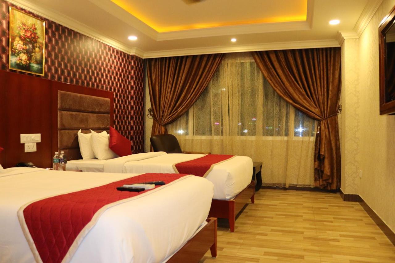 Hyders Park The Business Hotel Thanjavur Buitenkant foto