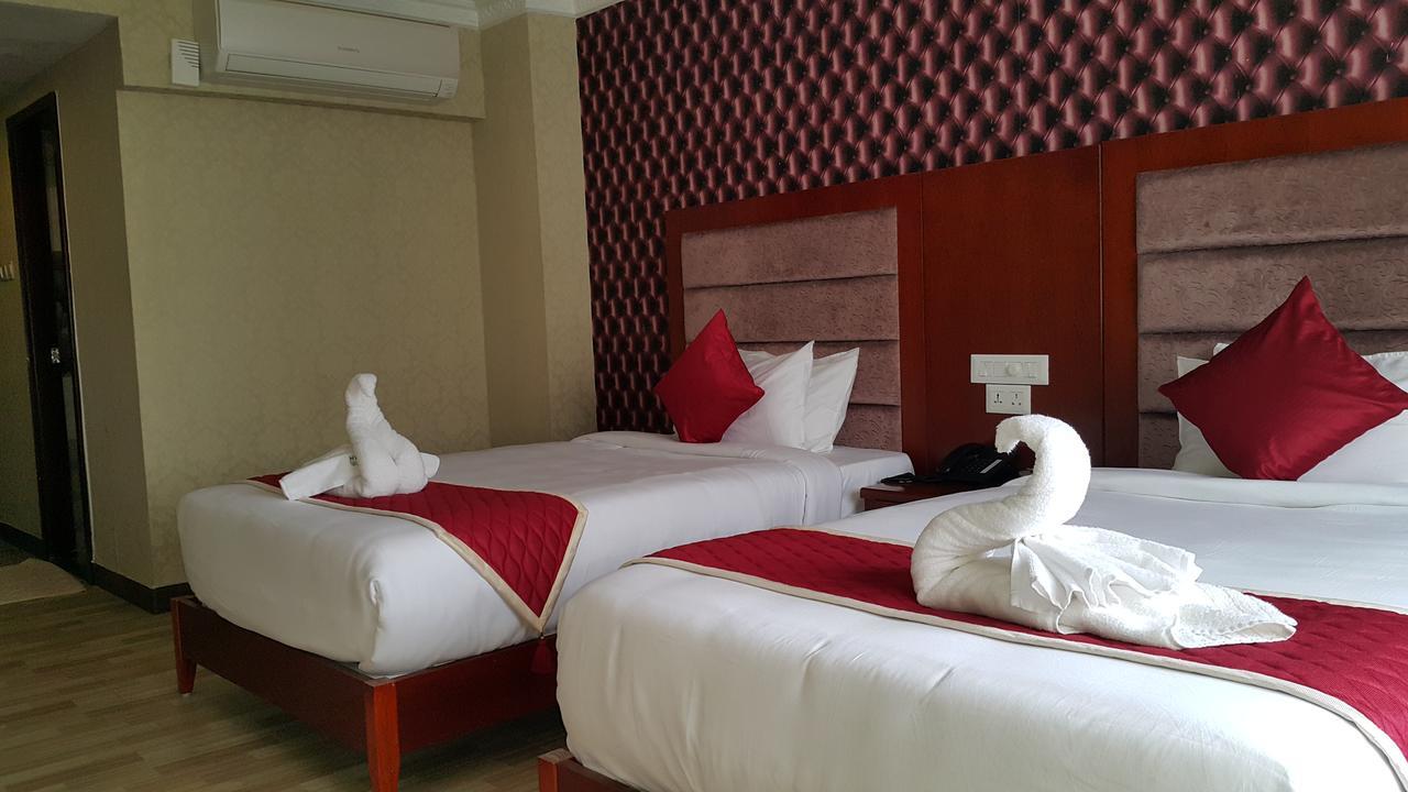 Hyders Park The Business Hotel Thanjavur Buitenkant foto