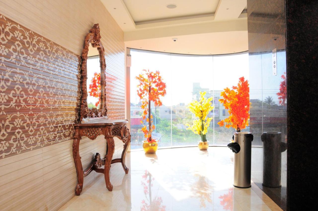 Hyders Park The Business Hotel Thanjavur Buitenkant foto