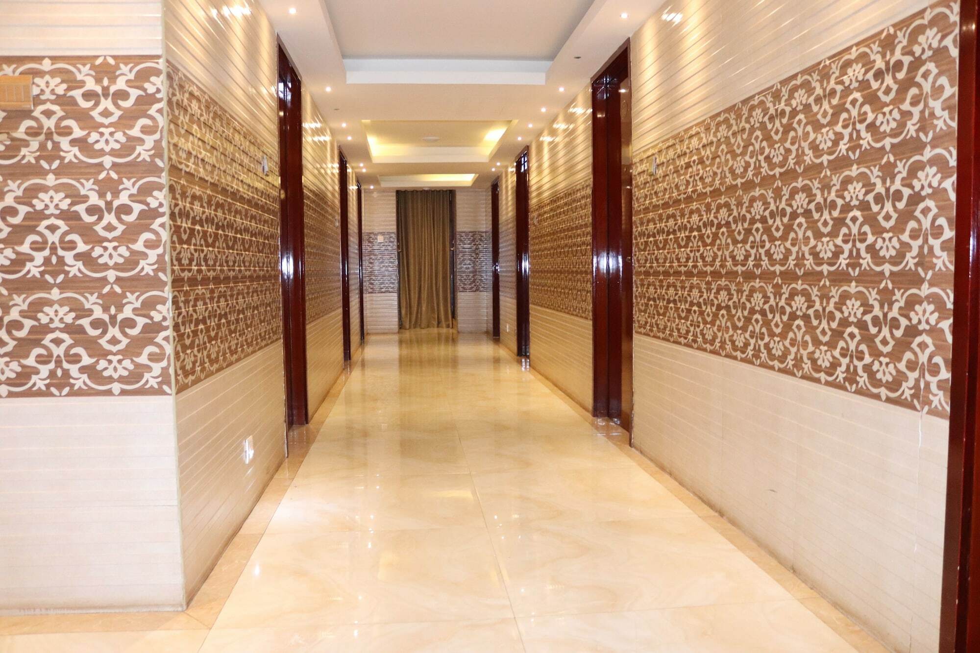 Hyders Park The Business Hotel Thanjavur Buitenkant foto