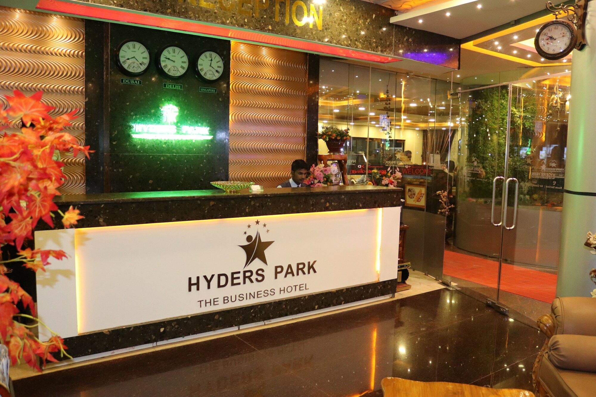 Hyders Park The Business Hotel Thanjavur Buitenkant foto